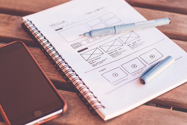 Farver, fonte og funktionalitet: Designtrends på succesfulde hjemmesider